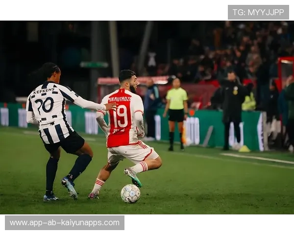 米兰传球渗透训练保持高质量