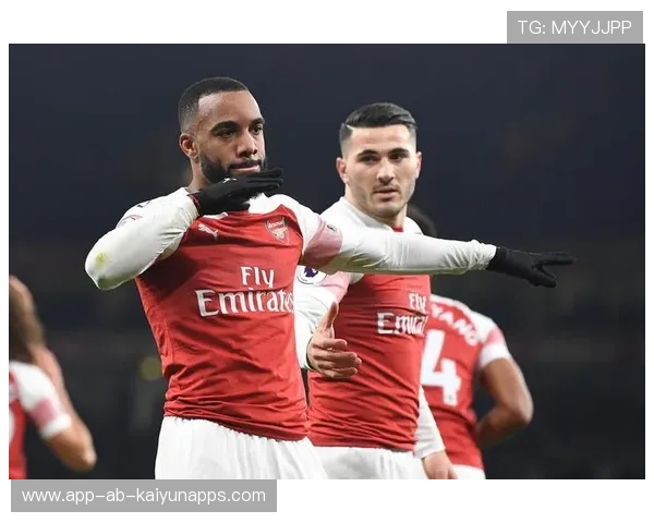 里昂边路压制增强，拉卡泽特终结效率在线，里卡多·拉特里夫